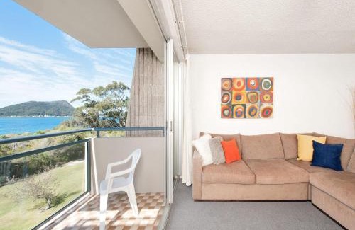 Nelson Bay Apartment | Ocean Shores Unit 10 27 Weatherly Close