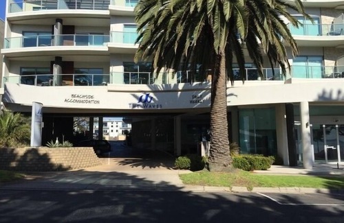 Cowes Apartment | Ocean Veiw Beach Front