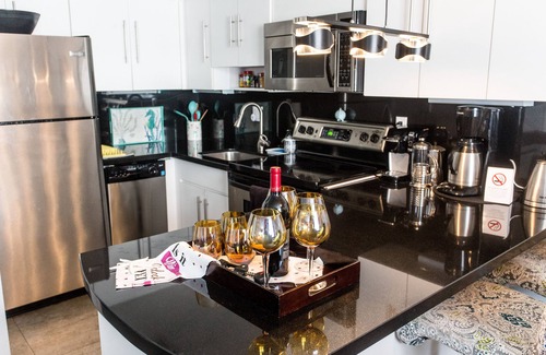 South Beach Condo | Ocean View 2 Bedroom 3 Bath South Beach Penthouse Steps To The Beach!