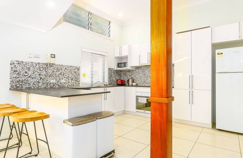 Kingscliff Apartment | Ocean View 3 BED - Spacious Coastal Haven with Stunning Ocean and Park Views