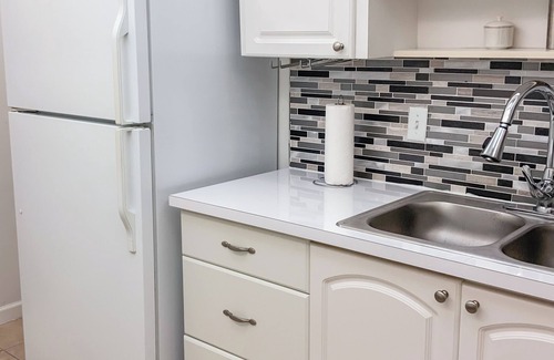 Hollywood South Central Beach Apartment | Ocean view apartment with balcony - 7H