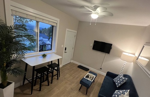 Bear Mountain Resort Apartment | Ocean-View Bear Mountain Retreat