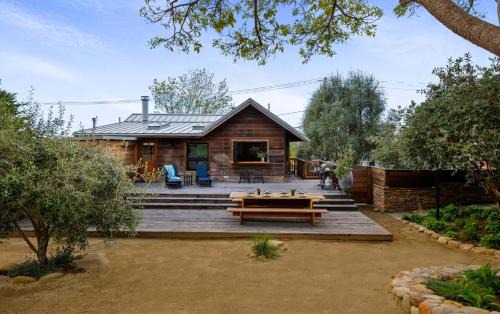 Summerland Villa | Ocean View by Paradise Retreats