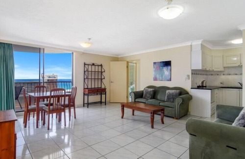 Surfers Paradise Apartment | Ocean View - Central One Bedroom Apt - Monte Carlo