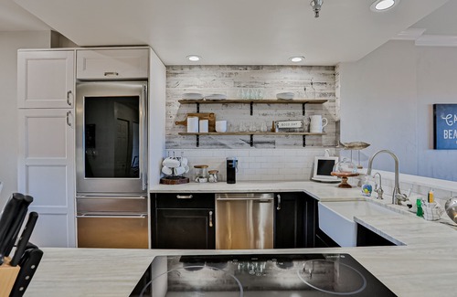 Palm Coast Condo | Ocean view condo with pool access, WiFi, & central AC - snowbirds OK