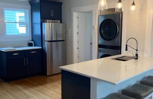 Pine Orchard House | Ocean View cottage in Indian Neck. Super Host with 5-Star Rating