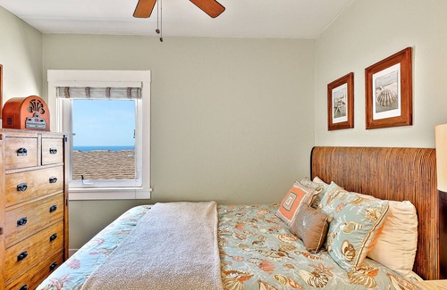 Village of La Jolla Cottage | Ocean-view cottage with steps from La Jolla Cove & Prospect Street