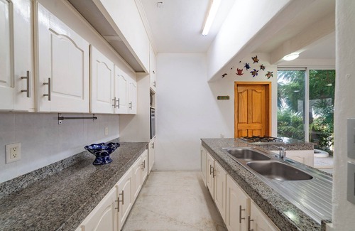 Santa Maria Huatulco Villa | Ocean View Escape Located in Resort District