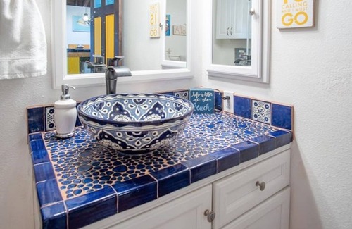 Maunaloa Condo | Ocean-view escape with pool & hot tub access