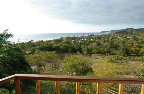 Comuna San Jose Hotel | Ocean View Happy Hill