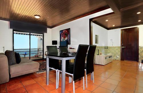 Cascais Apartment | Ocean View in Estoril - Checkinhome