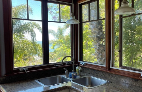 South Laguna Cottage | Ocean View Laguna Beach Cottage, Private Garden 700ft to 1000 Steps Beach entry