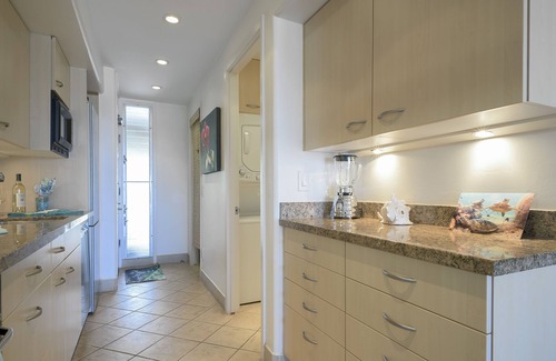 Kaanapali Condo | OCEAN VIEW, LUXURY TOP FLOOR K206