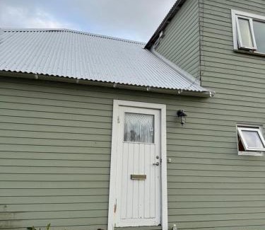 Hafnarfjordur House | Ocean view room in urban center