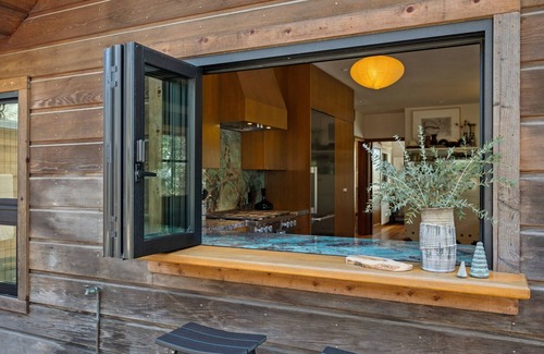 Summerland House | Ocean View - Summerland