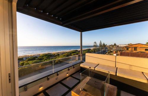 Seacliff House | Ocean View Villa with Pool Spa & Cinema