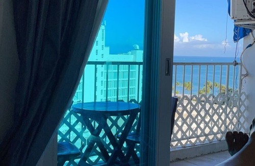 Isla Verde Apartment | Ocean View with Balcony & Solar Generator Isla Verde nLOCATION-LOCATION-LOCATION