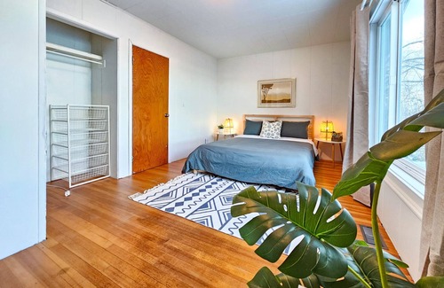 Chemainus House | Ocean Views Beachfront in Ladysmith/Saltair!