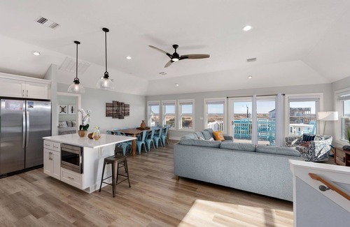 Carova Beach House | Ocean Views+Saltwater Pool/Spa 5BR Carova 4x4 Beach Retreat - aka Sweet & Salty
