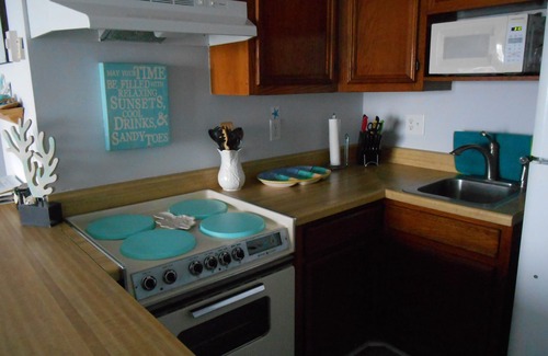 Sneads Ferry Condo | Ocean Views & Chill Vibes with Morning Sun on Ocean Front Balcony
