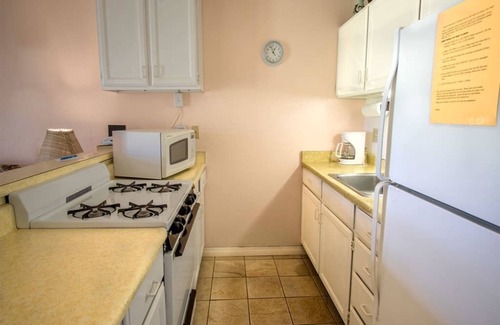Kaunakakai Condo | Ocean Views W/Ground Lanai and Fans-Molokai Shores