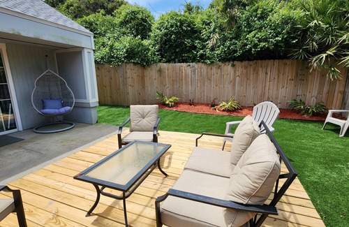 Vilano Beach House | Ocean Villa at Vilano beach - Fall Discounts: Book 4 nights, get 2 free