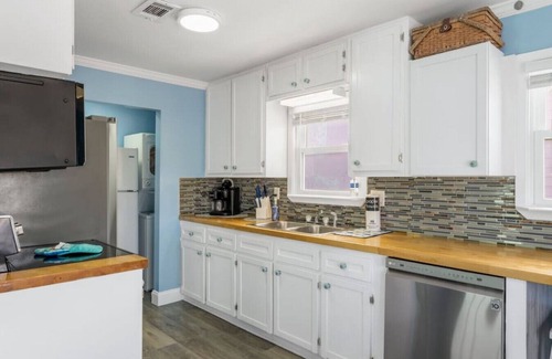 Biltmore Beach Apartment | Ocean Vista on Beach Dr Panama City