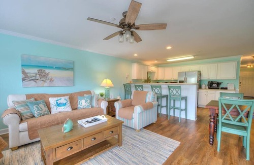 Long Beach Condo | Ocean Walk 8201 - 3 Bdrm/2.5 Bath Ocean View Condo-POOL&Elevator-Sleeps8