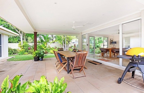 Mooloolaba House | OCEAN55- Mooloolaba Holiday Home