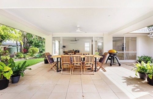 Mooloolaba House | OCEAN55- Mooloolaba Holiday Home