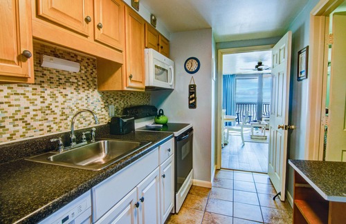 Myrtle Beach Resort | Oceanfront 1 Bedroom Condo at Nice Resort + Official On-Site Rental Privileges
