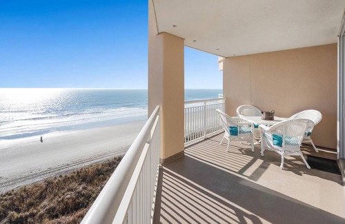 North Myrtle Beach Condo | Oceanfront 2 bedroom condo w/beautiful views, workout room, pool, easy beach access