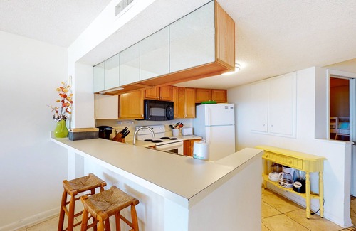 Atlantic Beach Condo | Oceanfront, 2nd-Floor Condo with Balcony, Ocean View & Shared Hot Tub/Pools