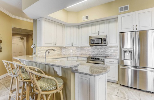 Amelia City Condo | Oceanfront 5th-floor condo with balcony, gorgeous views & pool access