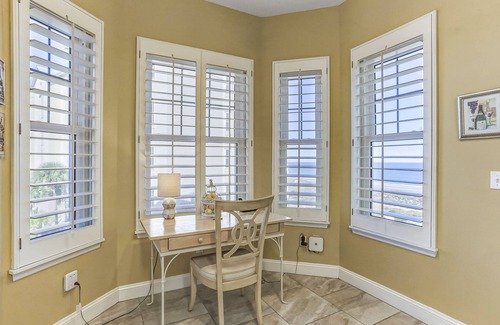 Amelia City Condo | Oceanfront 5th-floor condo with balcony, gorgeous views & pool access