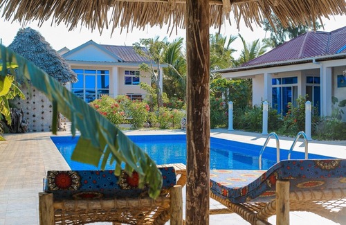 Makunduchi House | Oceanfront 6 one-bedroom villas resort in Southeast of Zanzibar island