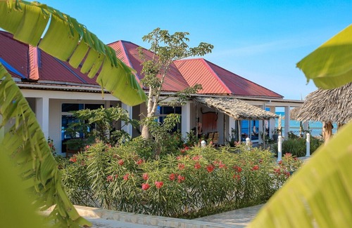 Makunduchi House | Oceanfront 6 one-bedroom villas resort in Southeast of Zanzibar island
