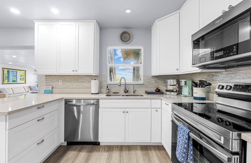 Floridana Beach House | Oceanfront | 7BR | Game Room | Private Beach Access