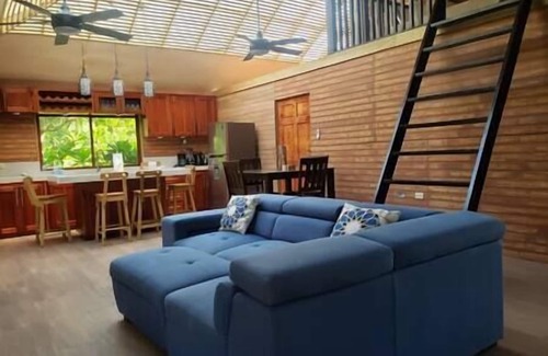 West End House | Oceanfront 9BR Cabin with Pool + Direct Sea Access, Group Paradise"