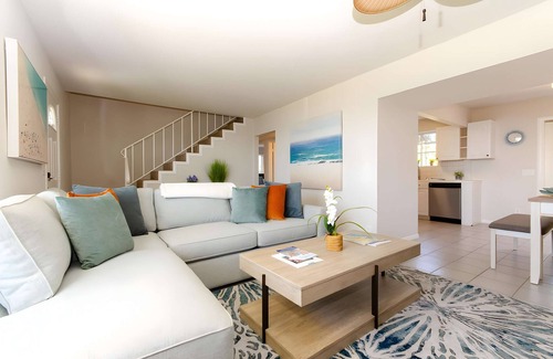 Sunset Cliffs House | Oceanfront Balcony Deck + Private Backyard + Prime Location | Sunset Cliffs