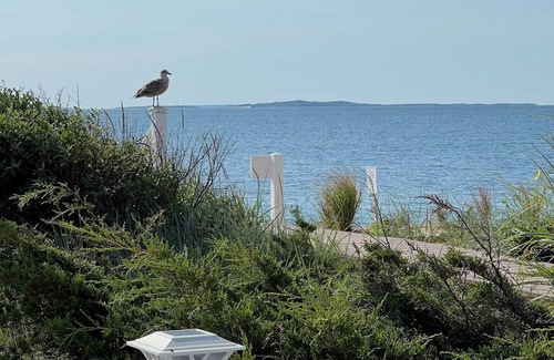 Adamsville House | Oceanfront Beach House with Private Beach for Rent
