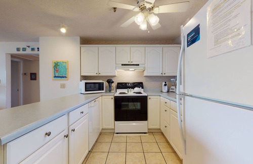 Sneads Ferry Condo | Oceanfront condo with swimming pool and amazing view of Atlantic Ocean!!