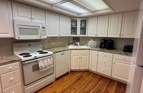 Wrightsville Beach Condo | Oceanfront Condo with Pool, Tennis/Pickleball, Cabana