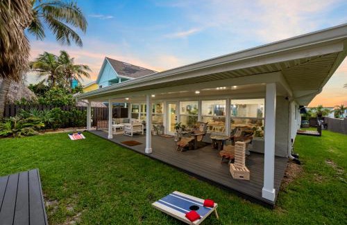 Cocoa Beach House | Oceanfront Cocoa Beach Vacation Home Private Beach, Tiki Bar & Family Fun