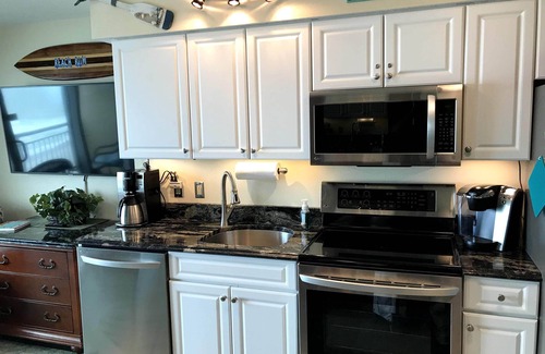 Myrtle Beach Condo | OCEANFRONT CONDO - All the comforts and coziness of home!