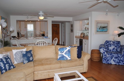 Litchfield by the Sea Condo | Oceanfront condo on the 5th floor with many amenities located within gated Pawleys Island community.