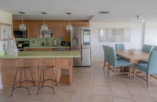 Key Largo Condo | OCEANFRONT CONDO w/Lake, 2Kayaks, 2Paddleboards, 2Bikes, Tennis, Boat Ramp