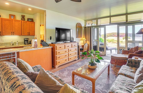 Maunaloa Condo | Oceanfront Condo w/Pool Access on Molokai!