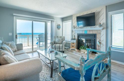 Kure Beach House | Oceanfront Condo with 3+ Pools - Ocean Dunes 1307
