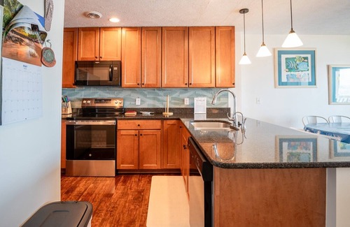 Kure Beach Condo | Oceanfront Condo with 3+ Pools - Ocean Dunes 2006